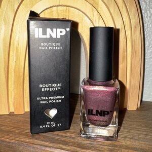 ILNP sugar plum nail polish
